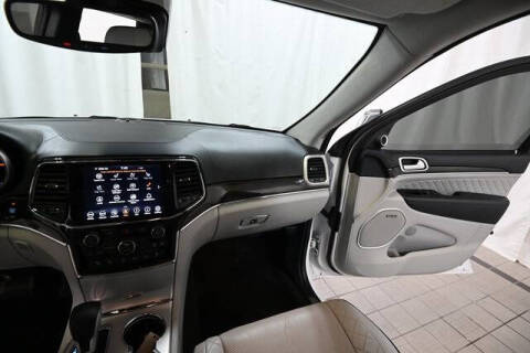 2020 Jeep Grand Cherokee Summit