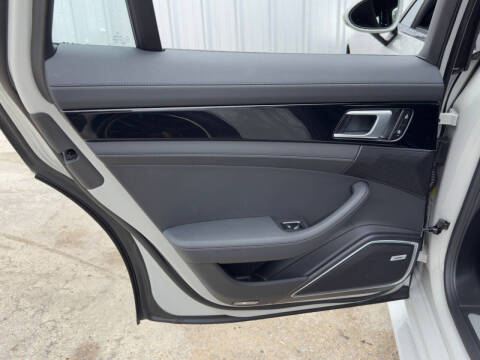 2022 Porsche Panamera 4S E-Hybrid