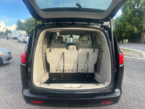 2021 Chrysler Voyager LXi