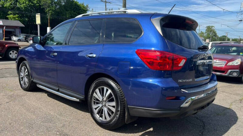 2017 Nissan Pathfinder Platinum