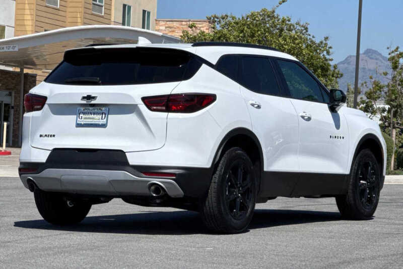 2026 Chevrolet Blazer LT