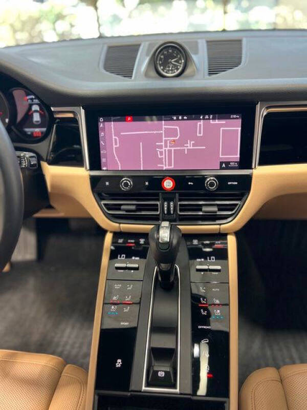 2023 Porsche Macan