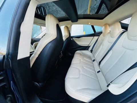 2015 Tesla Model S 85D