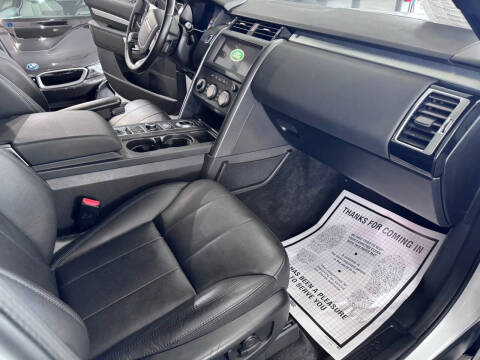 2020 Land Rover Discovery Landmark Edition