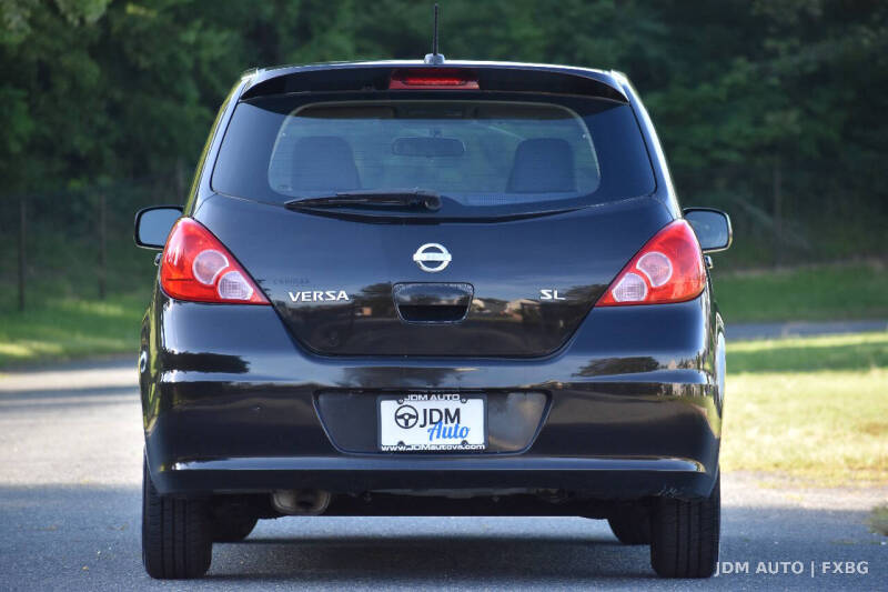 2011 Nissan Versa 1.8 S