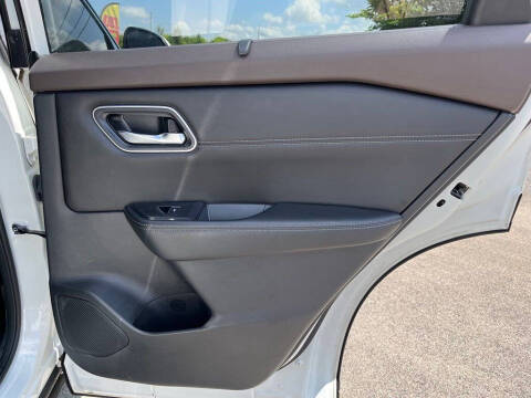 2021 Nissan Rogue SL