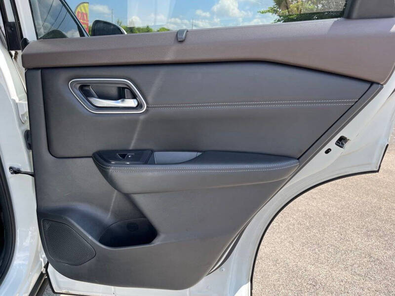 2021 Nissan Rogue SL