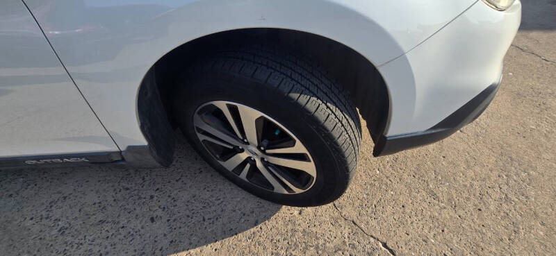 2017 Subaru Outback 2.5i
