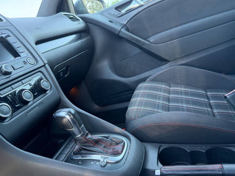 2012 Volkswagen GTI Base PZEV