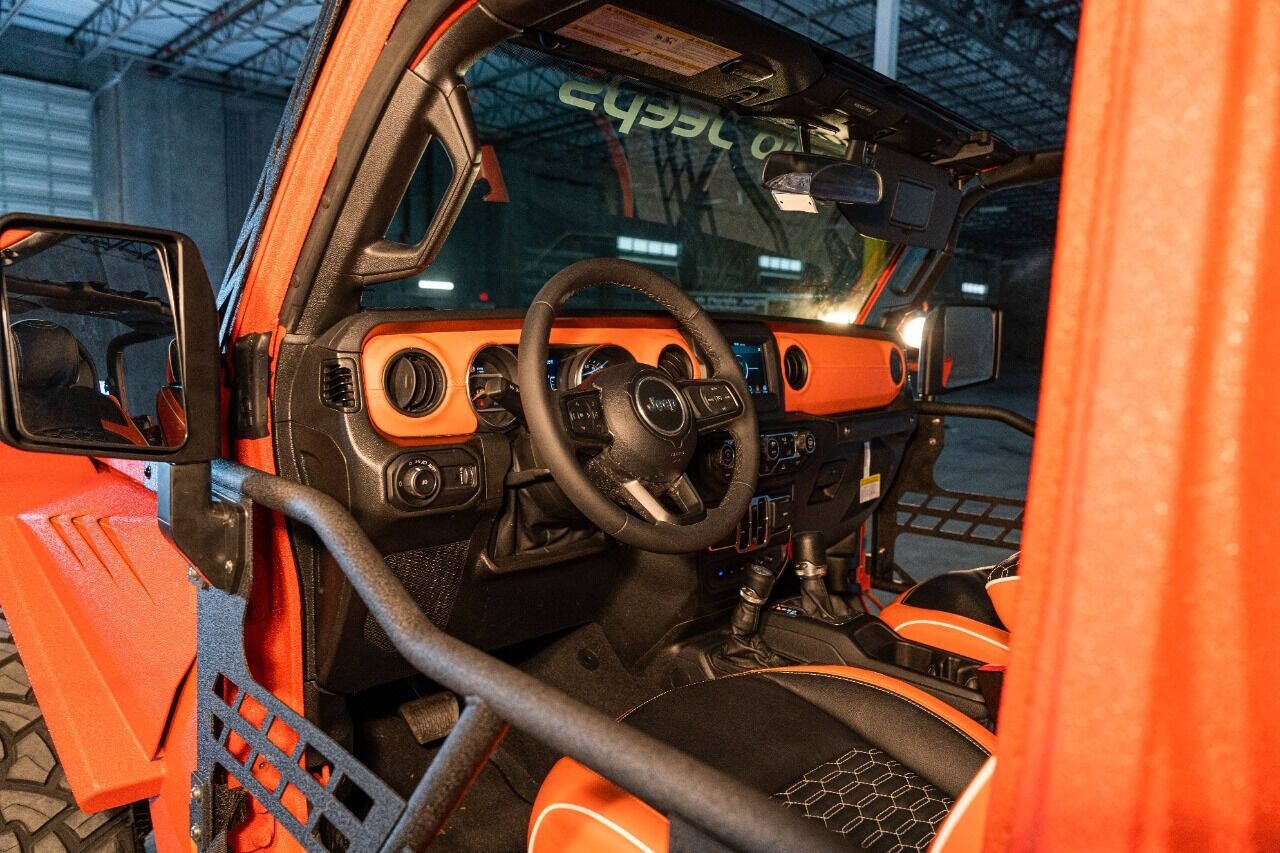 2023 JEEP Gladiator Pickup - $77,999