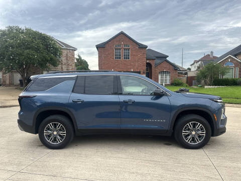 2024 Chevrolet Traverse LT