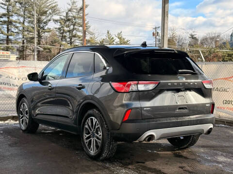 2020 Ford Escape SEL