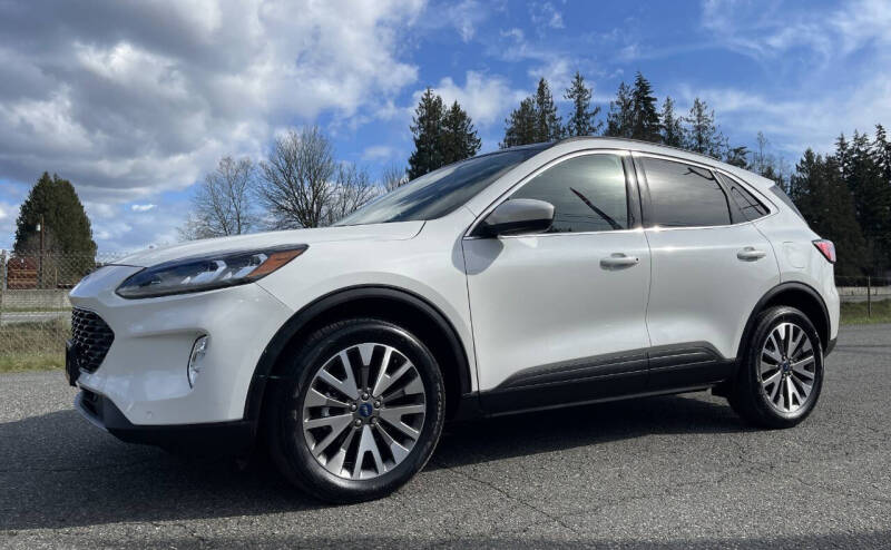 2022 Ford Escape for sale at A & V AUTO SALES LLC in Marysville WA