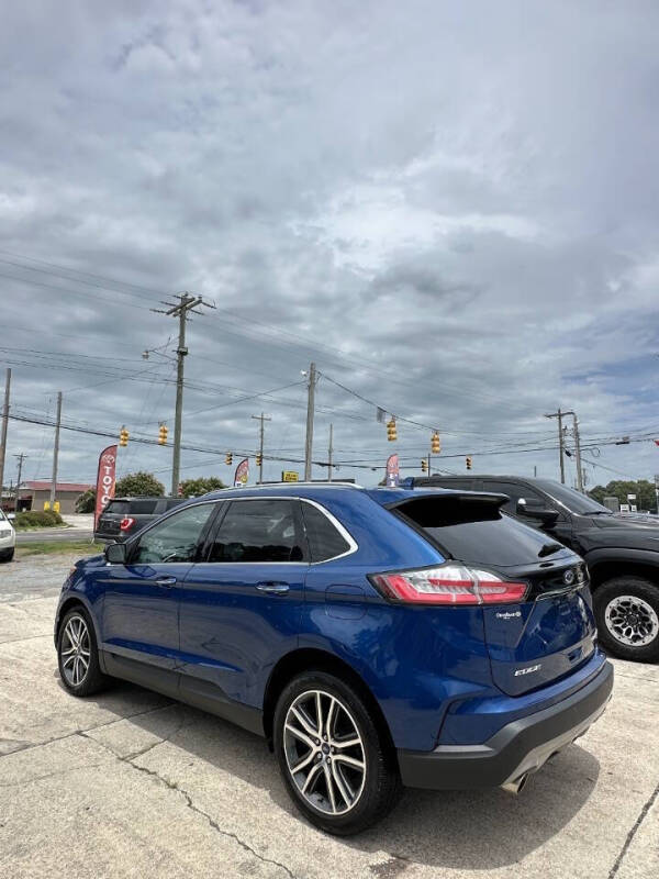 2020 Ford Edge Titanium