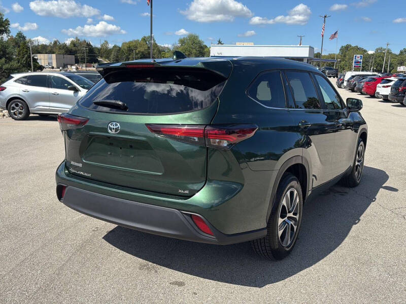 2024 Toyota Highlander XLE