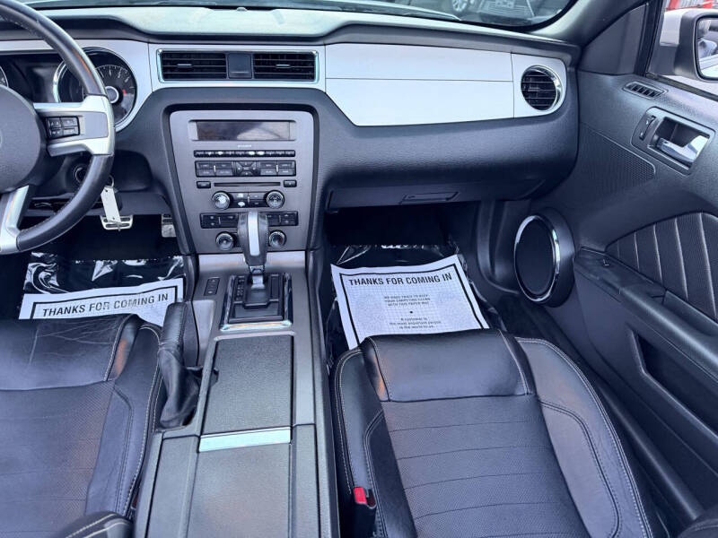 2014 Ford Mustang V6 Premium