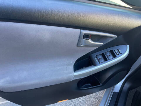 2014 Toyota Prius Two