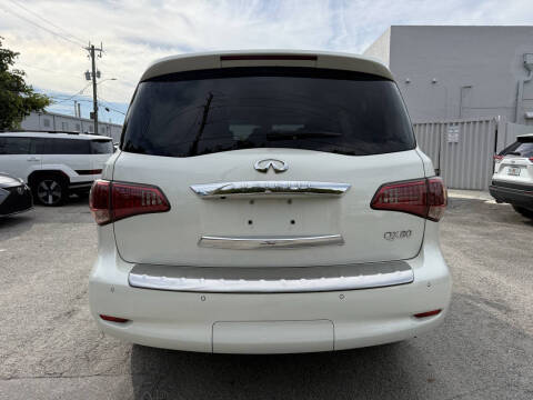 2017 Infiniti QX80 Signature Edition