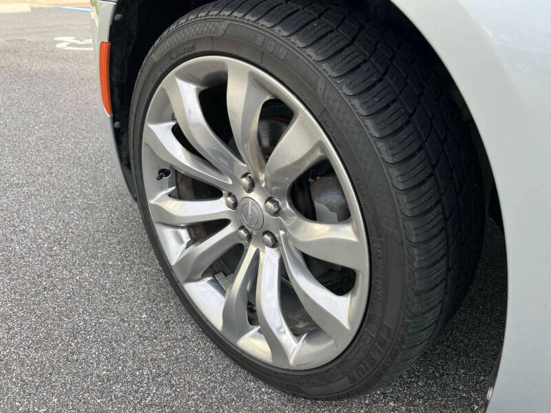 2020 Chrysler 300 Limited