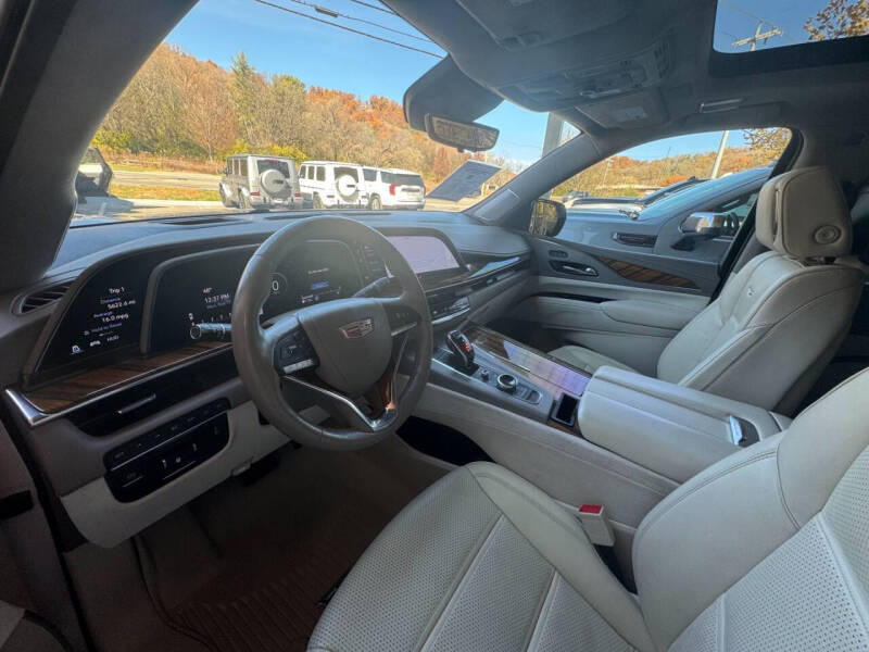 2022 Cadillac Escalade Sport Platinum