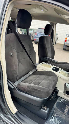 2012 Dodge Grand Caravan Crew