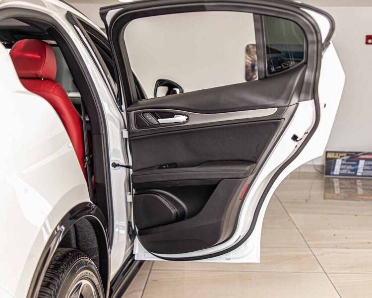 2025 Alfa Romeo Stelvio