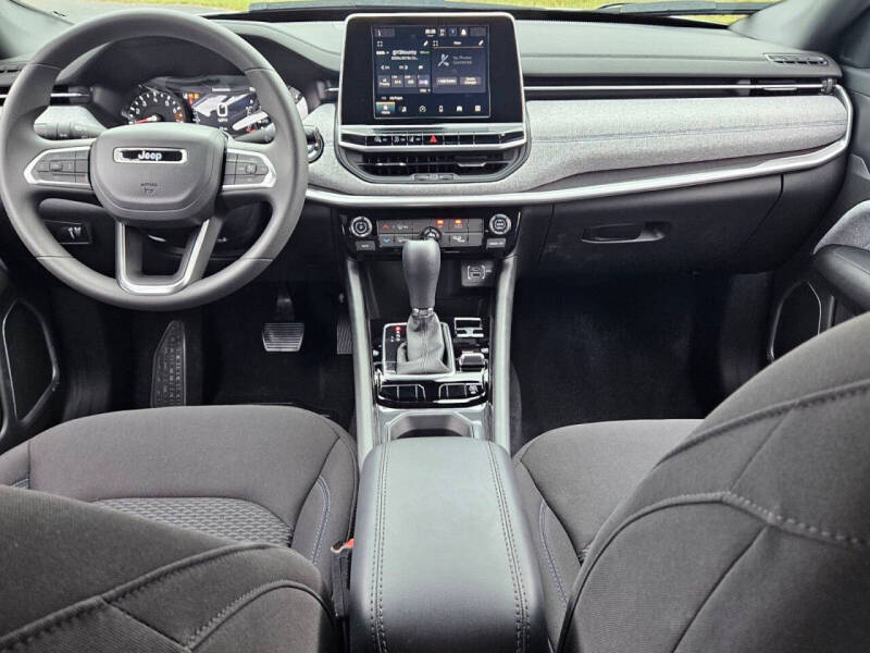 2025 Jeep Compass Sport