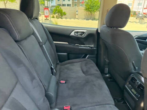2015 Nissan Pathfinder S