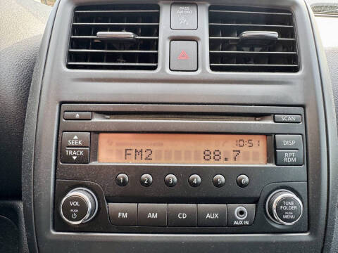 2015 Nissan Versa 1.6 S Plus