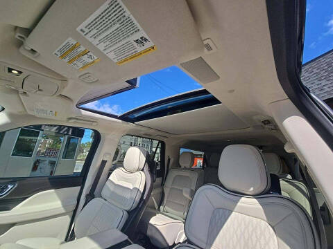 2023 Lincoln Navigator L Black Label