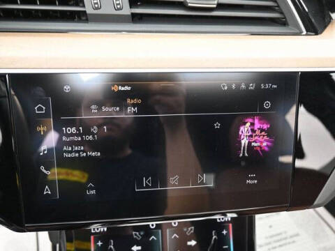 2024 Audi Q8 e-tron quattro Premium Plus