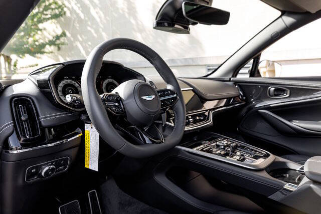 2026 Aston Martin DBX 707