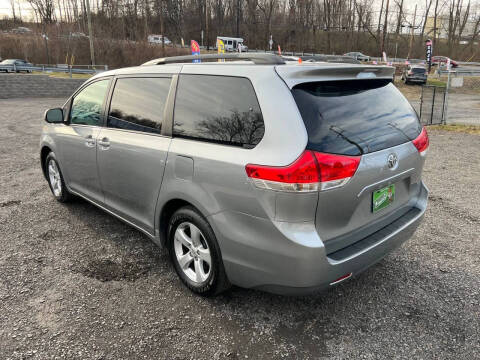 2014 Toyota Sienna