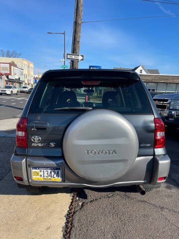 2004 Toyota RAV4