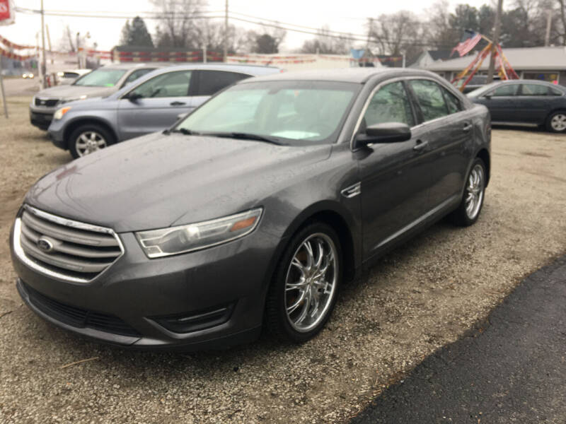 2014 Ford Taurus for sale at Antique Motors in Plymouth IN