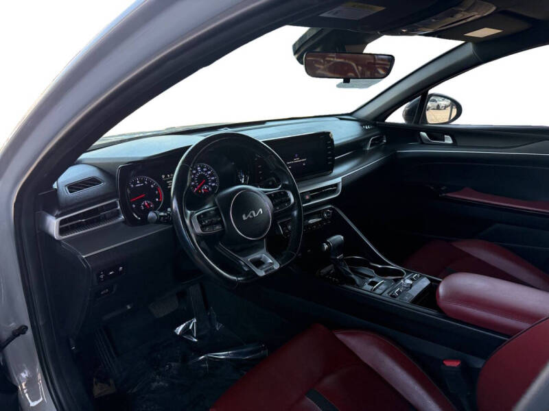 2023 Kia K5