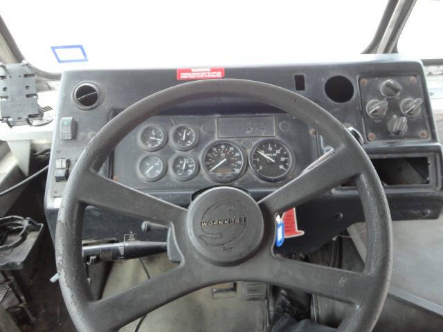 2005 Workhorse P42