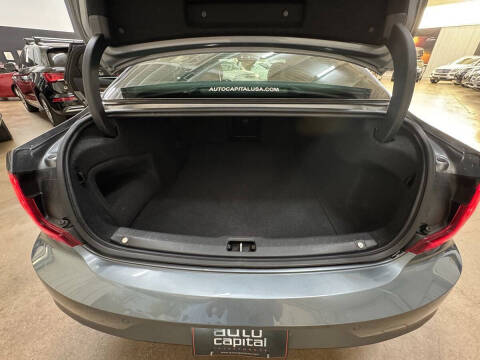 2018 Volvo S90 T5 Momentum