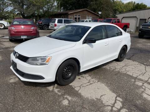 2014 Volkswagen Jetta for sale at COUNTRYSIDE AUTO INC in Austin MN