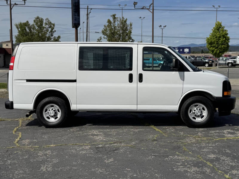 2017 Chevrolet Express 2500