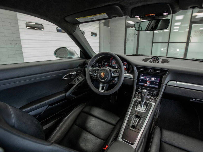 2018 Porsche 911 Carrera S