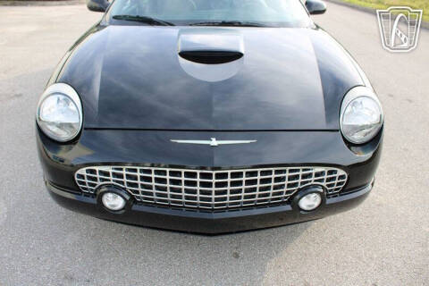 2005 Ford Thunderbird Deluxe