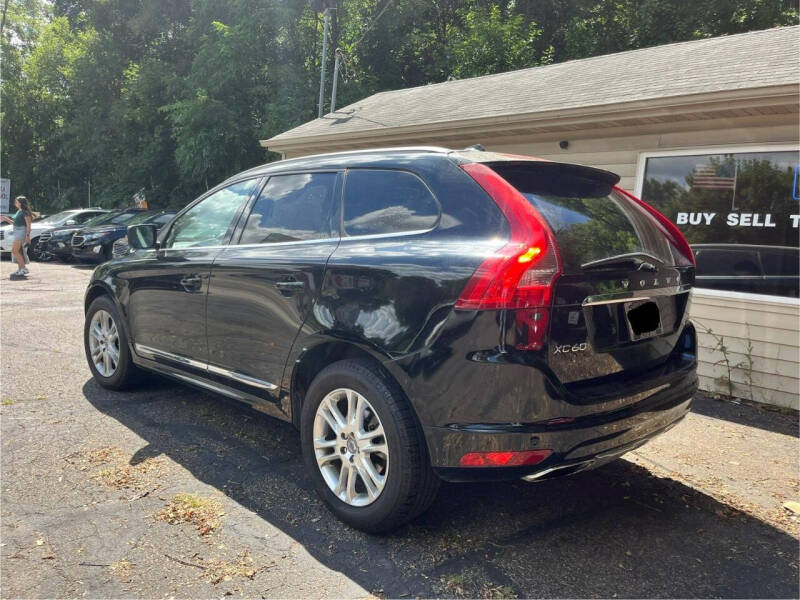 2015 Volvo XC60 T5 Drive-E Platinum