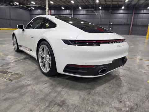 2020 Porsche 911 Carrera