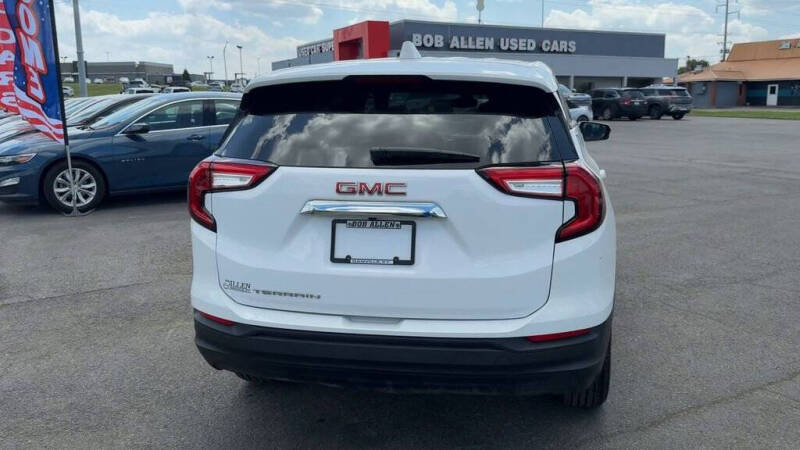 2024 GMC Terrain SLE