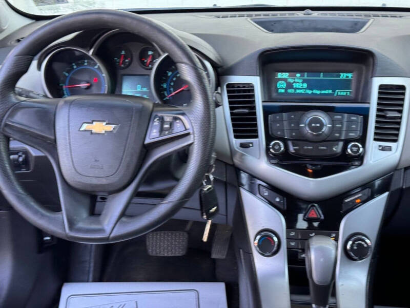 2012 Chevrolet Cruze LS