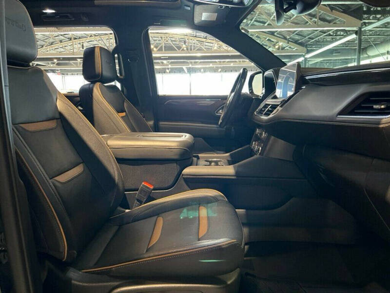 2023 GMC Yukon XL AT4