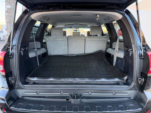 2016 Toyota Sequoia SR5