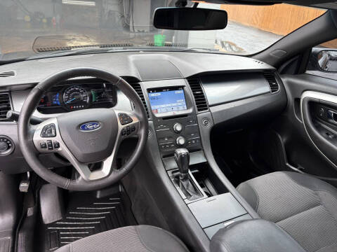 2017 Ford Taurus SEL