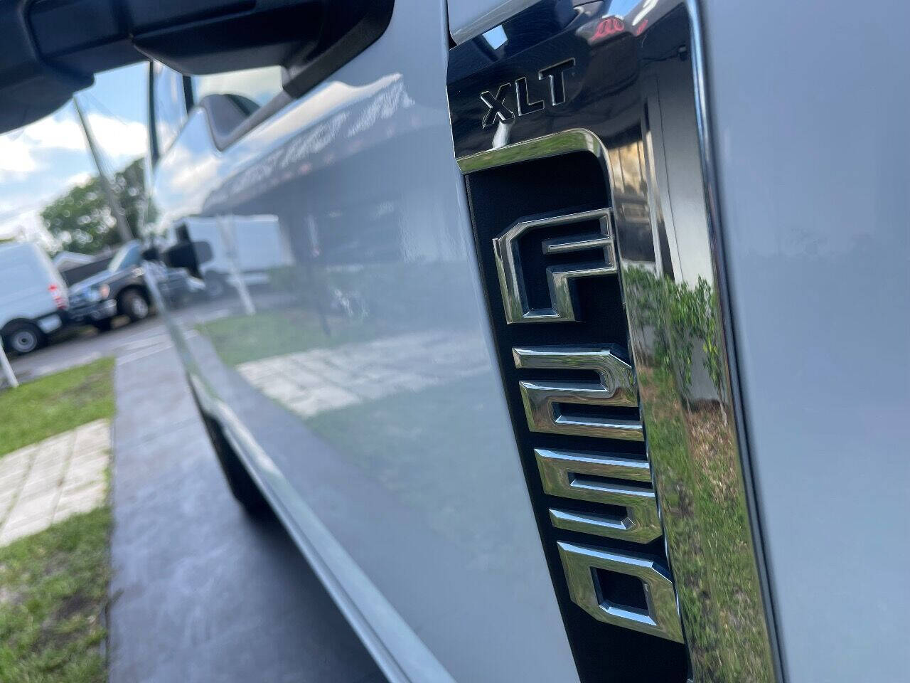 2017 Ford F-250 Super Duty  - $21,900